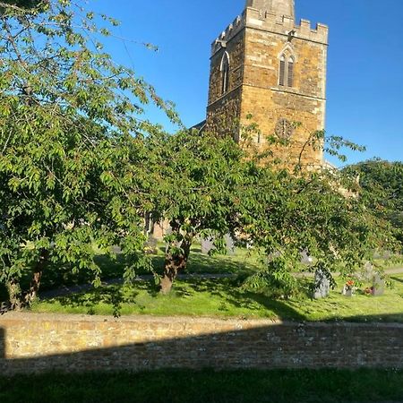 The Rose And Crown Hotell Leicester Eksteriør bilde